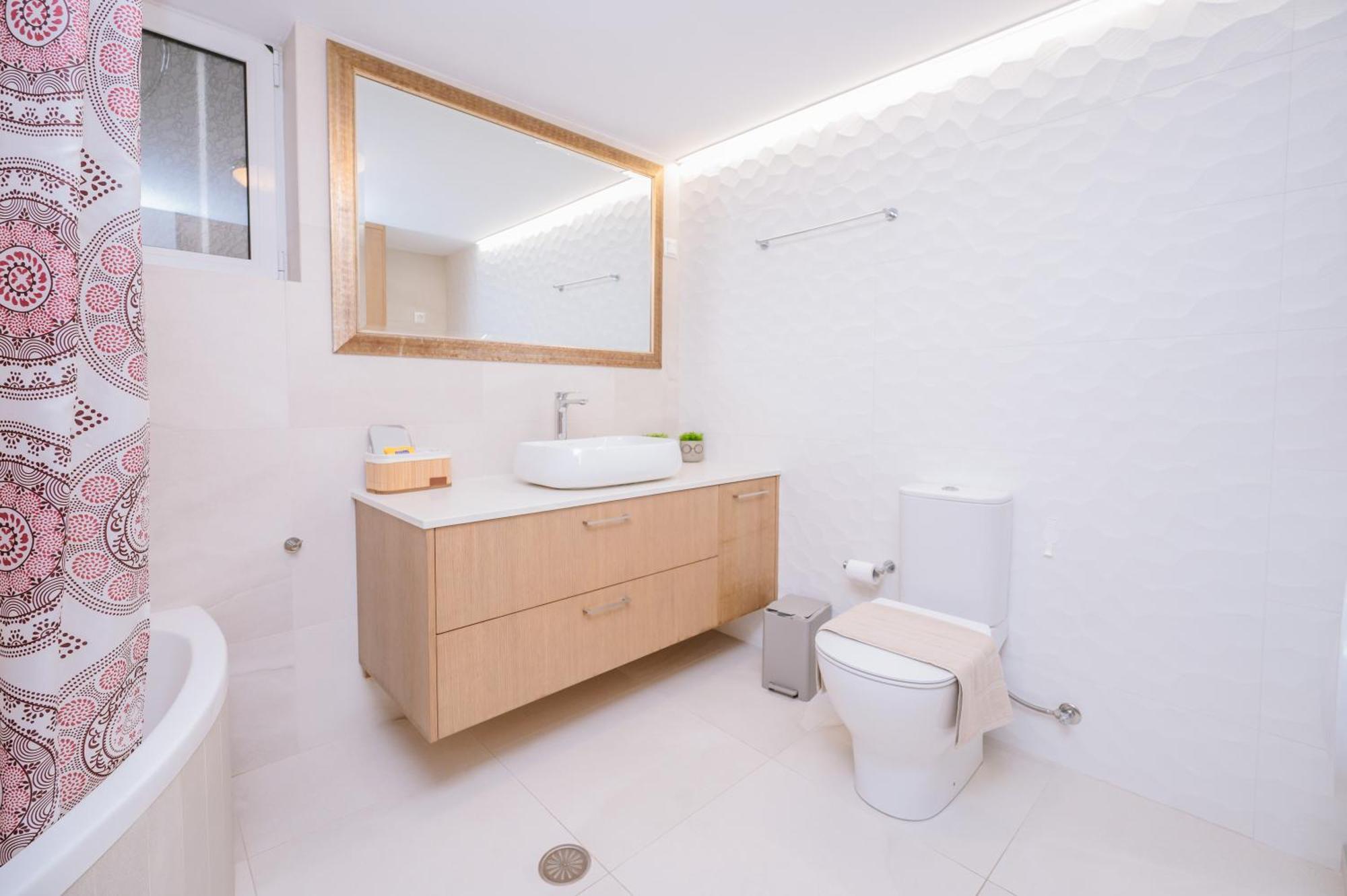 Brand New Family House Est. 2023 Daire Kandiye Dış mekan fotoğraf